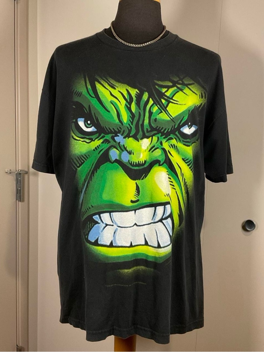 Y2K 2002 Marvel The Incredible Hulk Black Glittery 100% Cotton XL Graphic Shirt